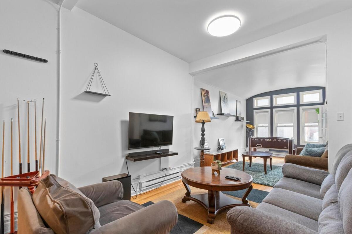 Lofty Urban Duplex Two Story Getaway * Montreal